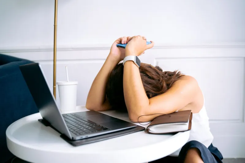 When the Site Goes Down, the Money Goes With It: Real Downtime Costs for Small Businesses